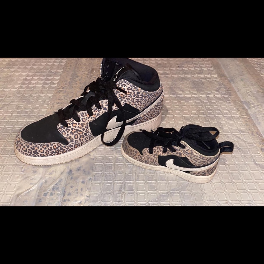 Nike Air Mid SE (Leopard Print)